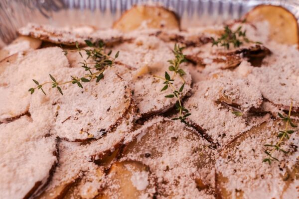 Papas panaderas a la crema de queso brie